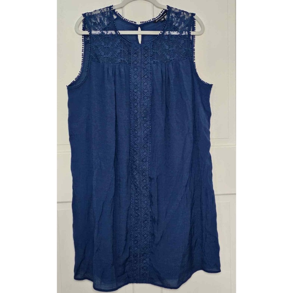 Zac & Rachel Navy Lace Trim Top Size 1X